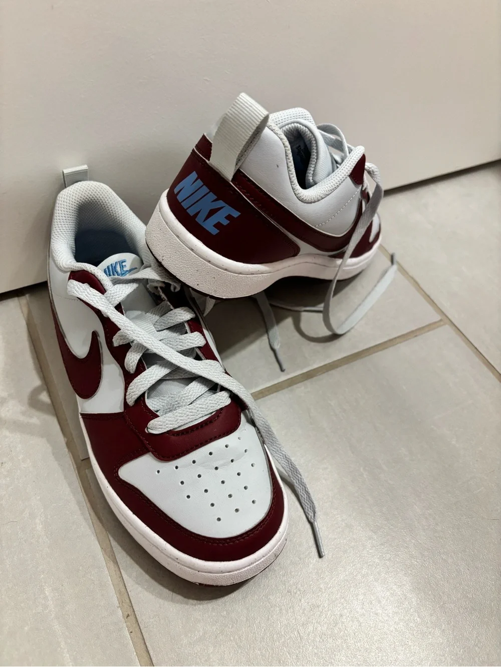 Nike low top